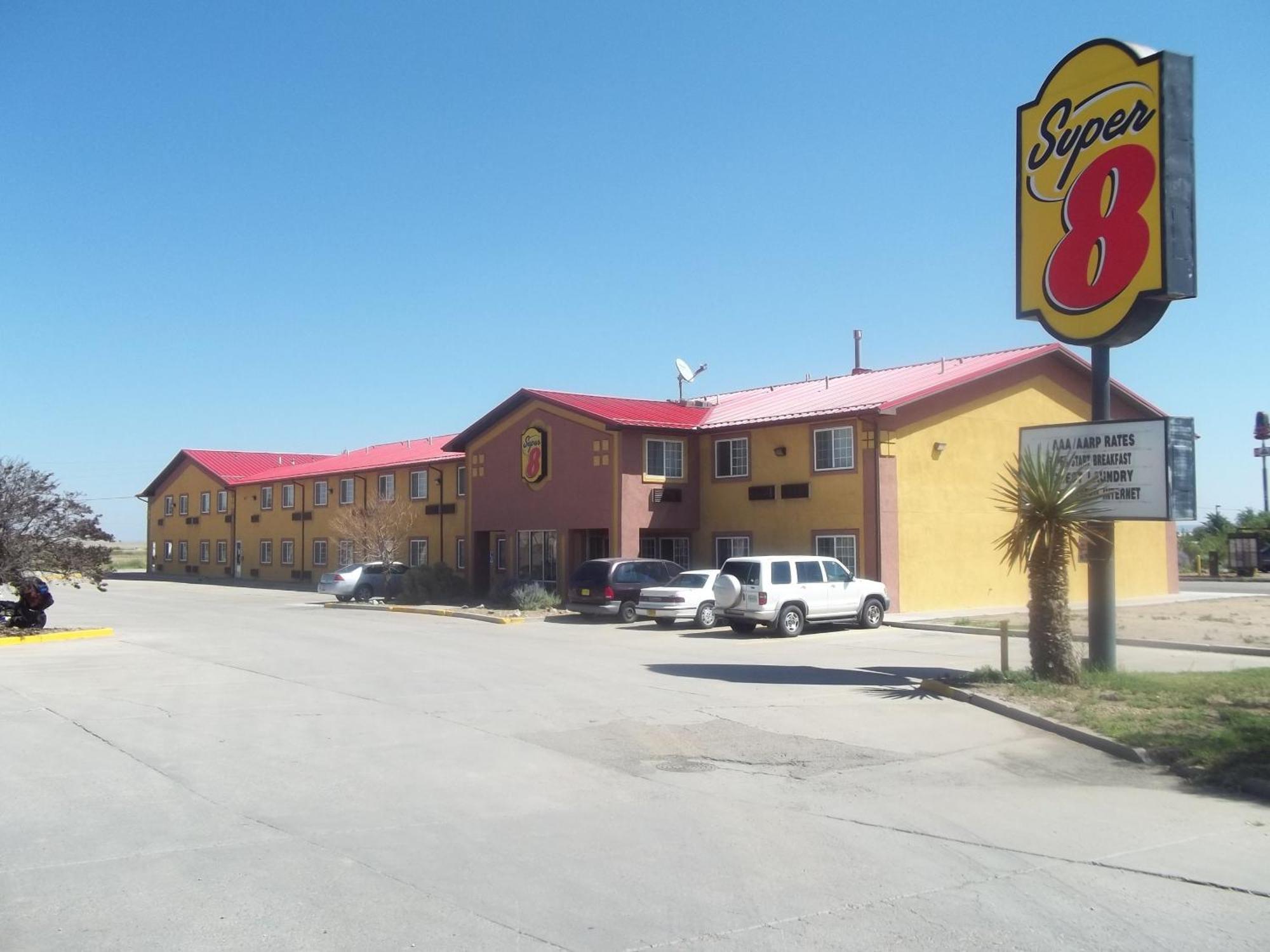 Super 8 By Wyndham Moriarty Motel Exterior foto